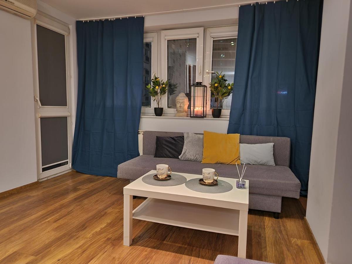 View Apartments And Rooms Warsaw Luaran gambar
